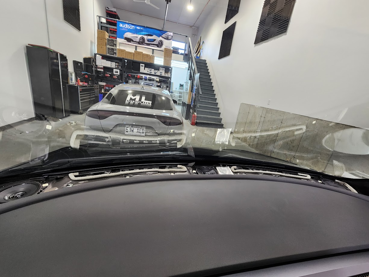 tesla y